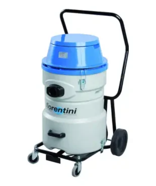 Aspirateur Monophasé Fiorentini C66 F1 55L 3 Moteurs 220V : 3000W, 3 moteurs, débit d'air de 645 m3/h, capacité de cuve de 55L, chariot basculant, poids de 24.5kg.