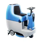 Autolaveuse Autoportée Fiorentini ECOSTAR 48V 90L une autolaveuse bleue et grise équipée de roues. Rendement pouvant atteindre 2750 mq/h, autonomie de 5 h, capacité réservoir solution de 90 L, vitesse d'avancement de 0-4 km/h, etc.