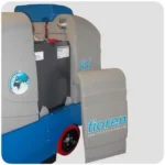 Autolaveuse Autoportée Fiorentini ICM 60 36V 260L - Production horaire 18000 m²h, pente maximale 13%, dépression 166 mbar, caractère bruyant 85dB, dimensions 210x130x140cm.