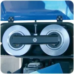Fiorentini Balayeuse Autotractée SP 500 12V, Découvrez la balayeuse autotractée SP 500 12V de Fiorentini avec une capacité de nettoyage de 3200 m²/h. Puissance, autonomie et efficacité au rendez-vous!