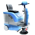 Fiorentini Balayeuse Autoportée MINI SWEEPER 24V 33L : un rendement jusqu'à 4200 mq/h, une largeur de travail totale de 70 cm et une brosse centrale de Ø26,5 X 59 cm. Optez pour l'efficacité et la qualité.