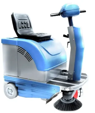 Fiorentini Balayeuse Autoportée MINI SWEEPER 24V 33L : un rendement jusqu'à 4200 mq/h, une largeur de travail totale de 70 cm et une brosse centrale de Ø26,5 X 59 cm. Optez pour l'efficacité et la qualité.