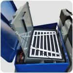Fiorentini Balayeuse Autoportée S 32 Diesel 200L, Fiorentini présente la balayeuse autoportée S 32 Diesel 200L, dotée d'une capacité de bac de vidange de 200L et d'une largeur de travail de 135 cm. Idéale pour les surfaces jusqu'à 7100 mq/h.