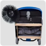 Fiorentini Balayeuse Autotractée CARPET SWEEPER 650 12V 38L, Fiorentini Balayeuse Autotractée CARPET SWEEPER 650 12V 38L : balayeuse efficace avec une largeur de brosse de 500 mm et une autonomie de 2h. Idéale pour nettoyer jusqu'à 2000 m²/h.
