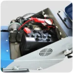 Fiorentini Balayeuse Autotractée SP 500 12V : la solution idéale pour un nettoyage efficace avec une largeur de brosse de 650mm et une autonomie de 3.5 heures.